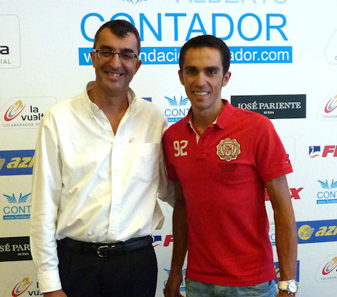 Contador and Guillén at press conference to introduce charity bike drive
