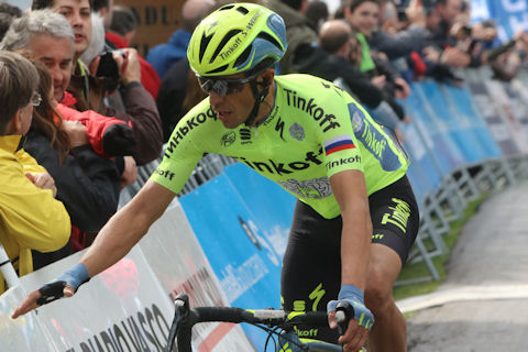 Contador reaches for support after steep Basque Stage 2 finale
