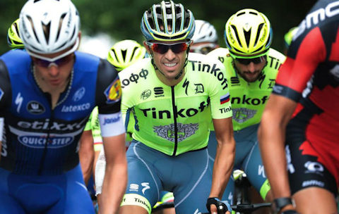 Contador rides through the pain